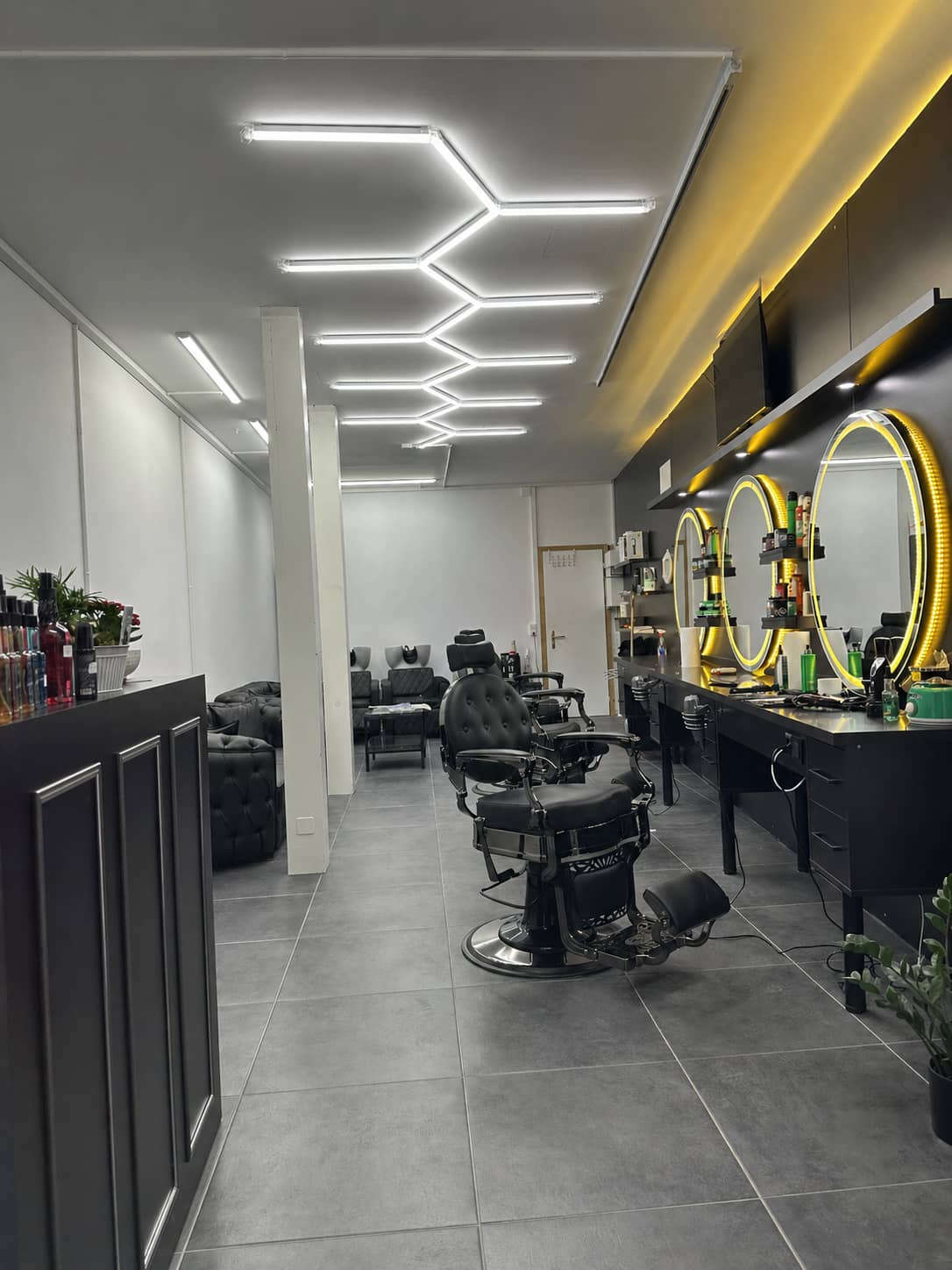 Innenansicht des Elegance Barbershop an der Zürcherstrasse 161 in Frauenfeld