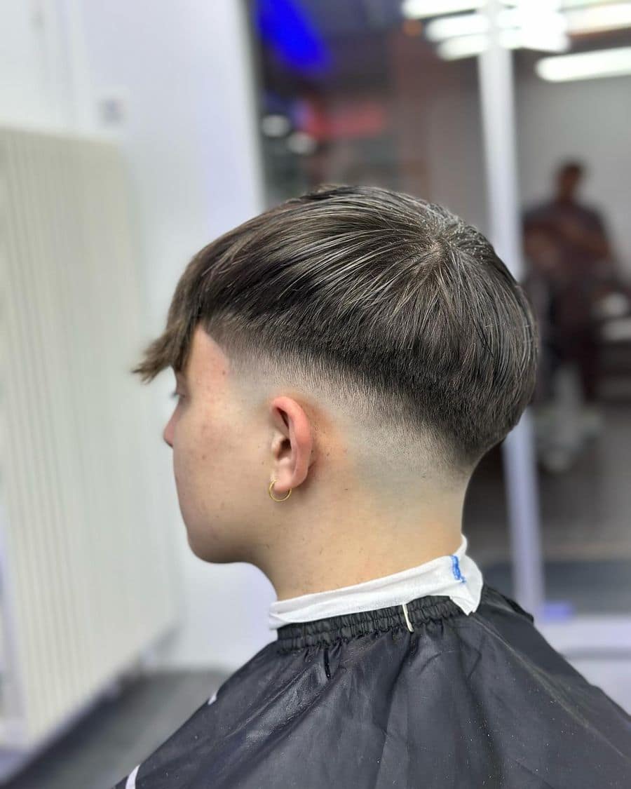 Low Drop Skin Fade mit Crop Fringe &ndash; Elegance Barbershop Frauenfeld