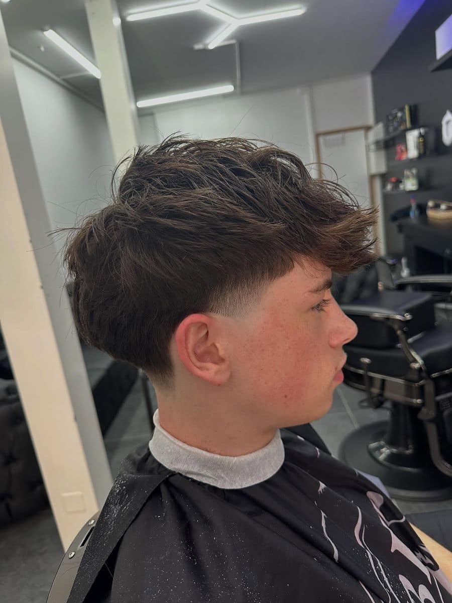 Low Taper Fade mit Textured Fringe &ndash; Elegance Barbershop Frauenfeld