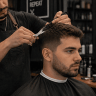 Herrenhaarschnitt im Elegance Barbershop Frauenfeld